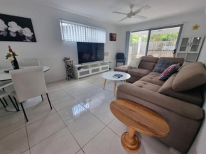 Glass House Mountains Retreat